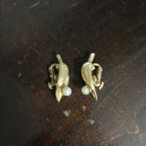 Elegant Gold Clip-On Earrings with Pearl Accent